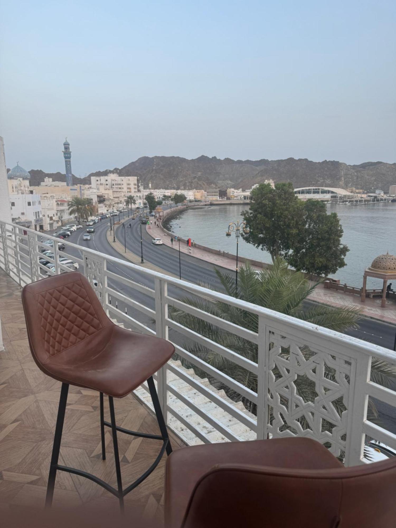 Muttrah Souq And Sea View Apartment มัสกัต ภายนอก รูปภาพ